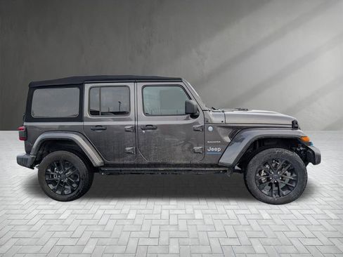 Used 2024 Jeep Wrangler Unlimited Sahara image 10