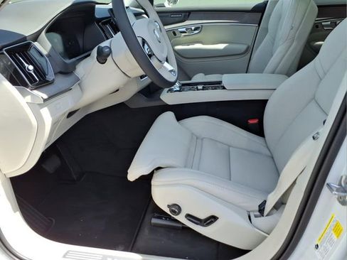 New 2026 Volvo XC90 B6 Ultra AWD/4WD image 16