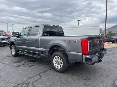Used 2024 Ford F250 XLT image 11