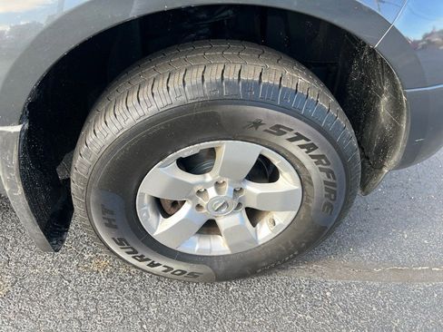 Used 2013 Nissan Frontier SV image 20