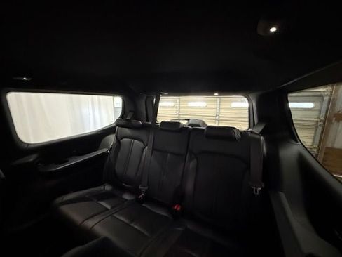 Used 2023 Jeep Wagoneer Series III w/ Preferred Equipment Group AWD/4WD image 22