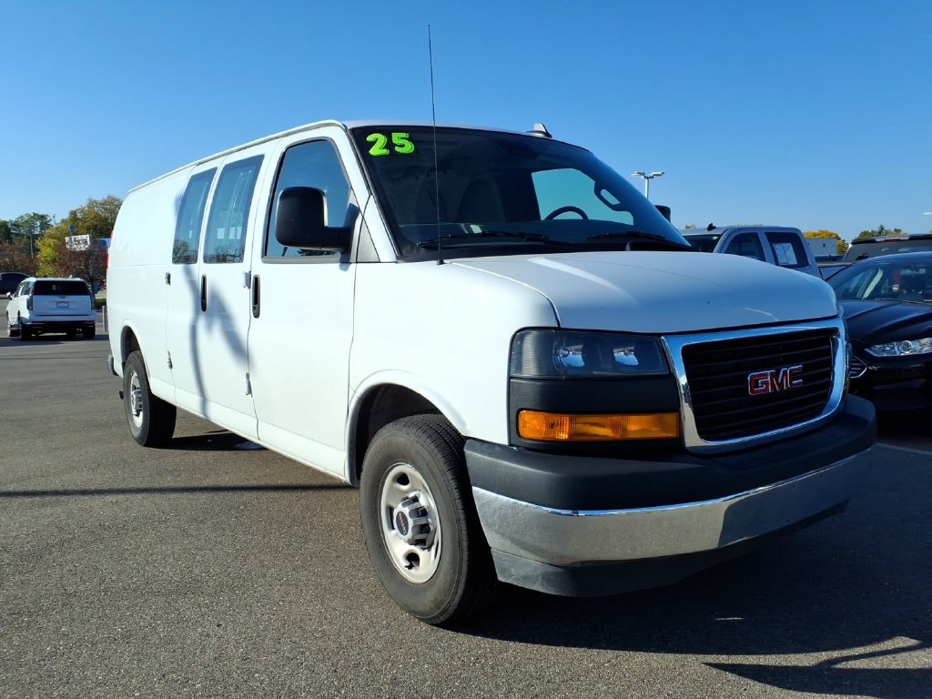 Used 2025 GMC Savana 2500 Extended w/ Driver Convenience Package RWD image 3