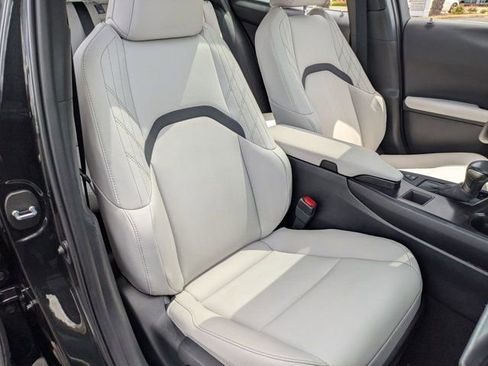 Used 2024 Lexus UX 250h FWD image 29