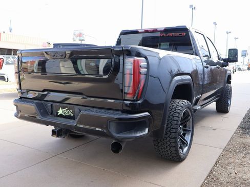 Used 2024 GMC Sierra 2500 AT4 w/ AT4 Premium Plus Package image 8