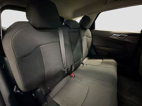 Used 2023 Kia Sportage LX image 27