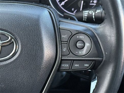 Used 2022 Toyota Camry SE image 14