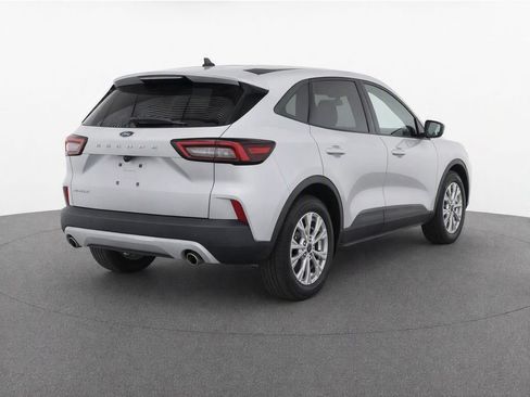 Used 2025 Ford Escape Active w/ Cold Weather Package FWD image 5