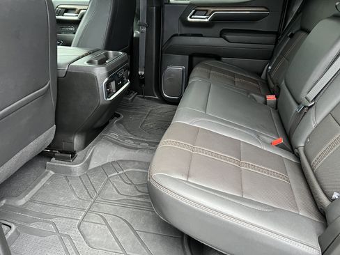 Used 2024 Chevrolet Silverado 1500 High Country w/ Technology Package image 18