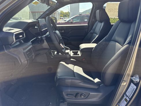New 2025 Toyota Tacoma Limited AWD/4WD image 24