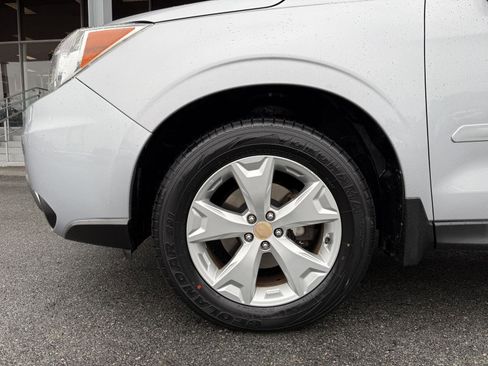 Used 2015 Subaru Forester 2.5i Premium w/ All-Weather Package image 9