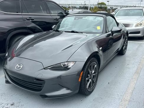 Used 2020 MAZDA MX-5 Miata Grand Touring RWD image 1