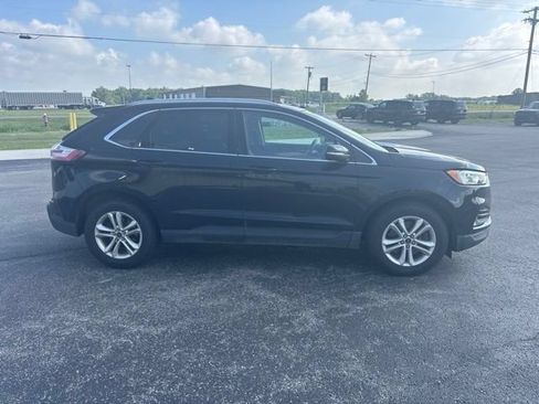 Used 2019 Ford Edge SEL w/ Equipment Group 201A AWD/4WD image 2