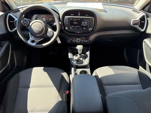 Certified 2025 Kia Soul LX FWD image 16