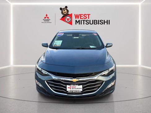 Used 2024 Chevrolet Malibu LT image 2