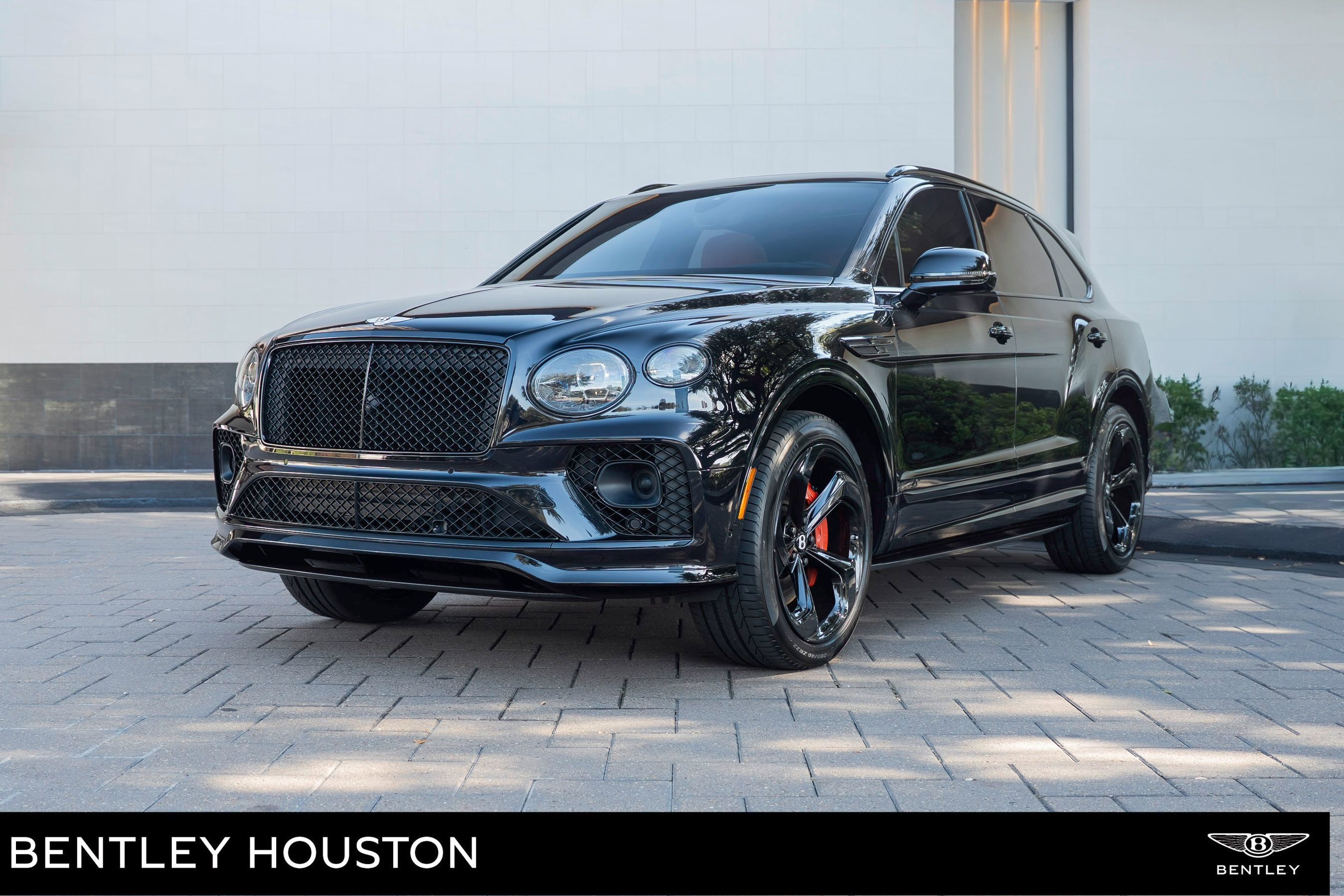 Certified 2023 Bentley Bentayga AWD/4WD image 1