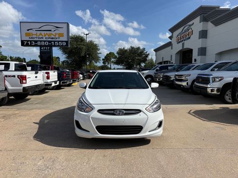 Used 2017 Hyundai Accent SE FWD image 38