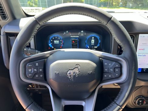 New 2026 Ford Bronco Badlands AWD/4WD image 16
