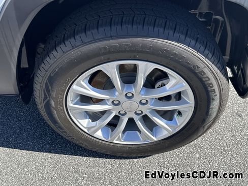 Used 2022 Jeep Cherokee Latitude Lux image 26