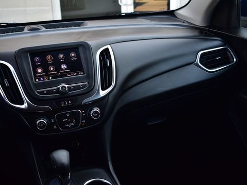 Used 2022 Chevrolet Equinox LT FWD image 30