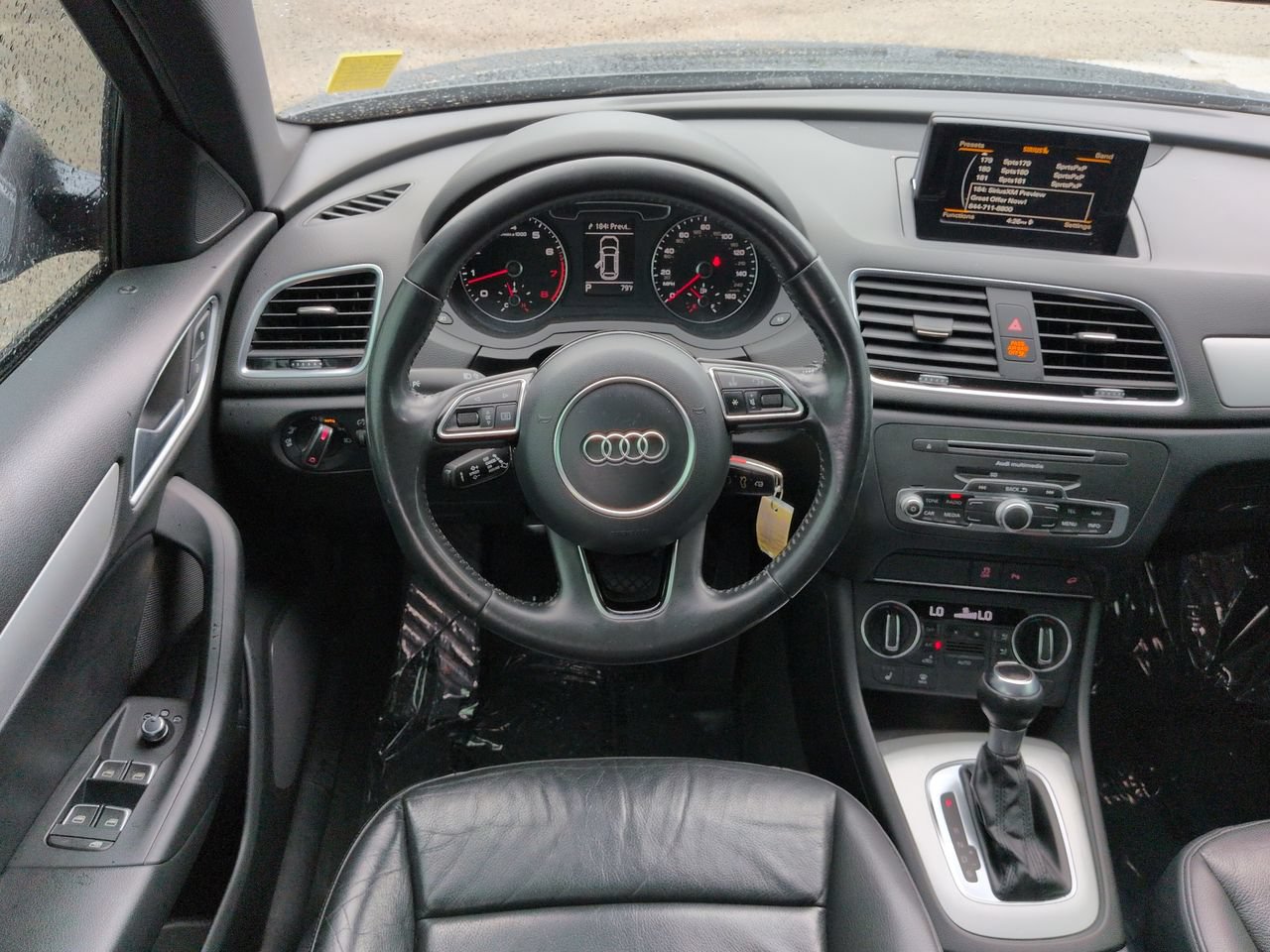 Used 2018 Audi Q3 2.0T Premium FWD image 16