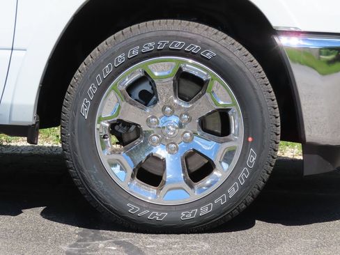 New 2026 RAM 1500 Big Horn AWD/4WD image 17