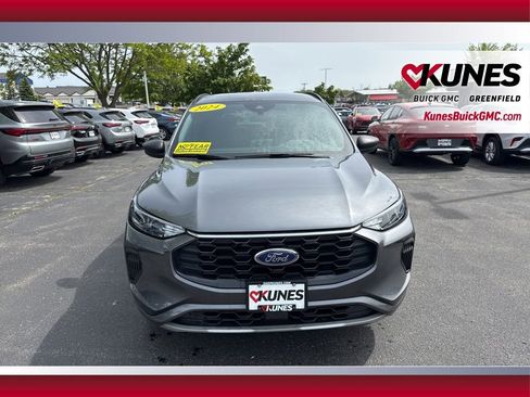 Used 2024 Ford Escape ST-Line w/ Cold Weather Package FWD image 16