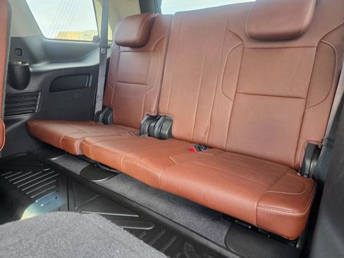 Used 2020 Chevrolet Tahoe Premier w/ Premier Plus Edition image 19