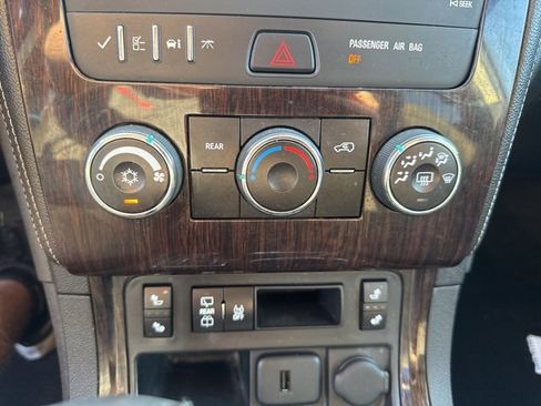 Used 2016 Chevrolet Traverse LT w/ Style and Technology Package image 19