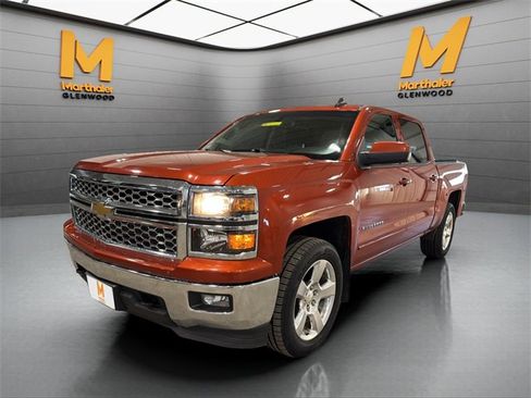 Used 2015 Chevrolet Silverado 1500 LT w/ LT Convenience Package image 4