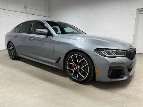 Used 2023 BMW 530i xDrive w/ M Sport Package image 3