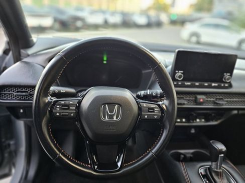 Used 2025 Honda HR-V Sport image 15