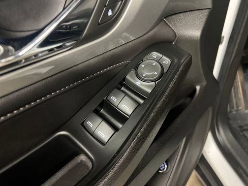 Certified 2023 Chevrolet Traverse LT image 15