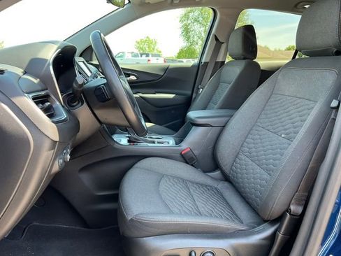 Used 2020 Chevrolet Equinox LT w/ Driver Convenience Package AWD/4WD image 4