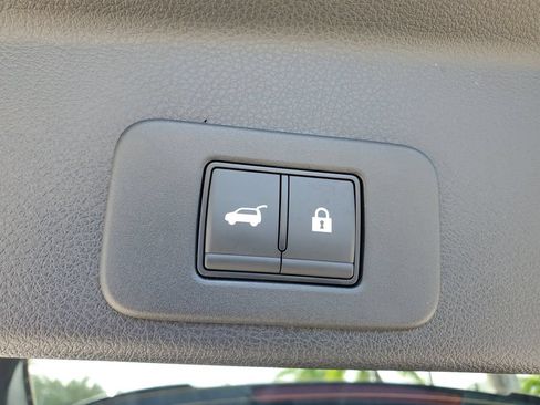 Used 2025 Nissan Murano Platinum w/ Cargo Package AWD/4WD image 9