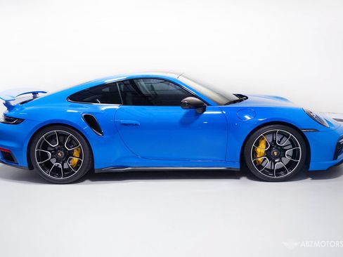Used 2022 Porsche 911 Turbo S AWD/4WD image 3