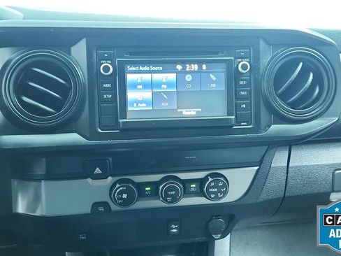 Used 2019 Toyota Tacoma SR image 33