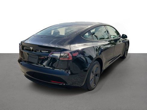 Used 2023 Tesla Model 3 Standard Range RWD image 3