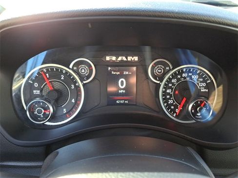 Used 2024 RAM 2500 Big Horn image 12