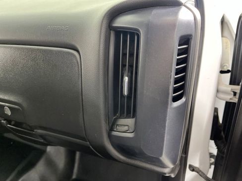 Used 2018 Chevrolet Silverado 2500 W/T w/ WT Convenience Package AWD/4WD image 10