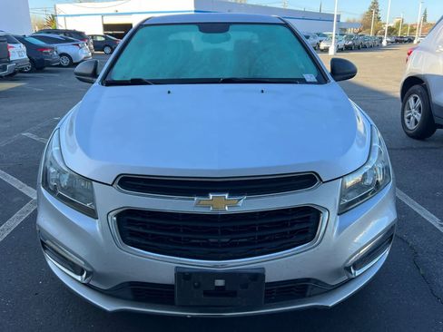 Used 2016 Chevrolet Cruze LS image 6