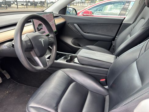 Used 2021 Tesla Model Y Long Range AWD/4WD image 4