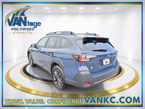 Certified 2025 Subaru Outback Onyx Edition AWD/4WD image 9