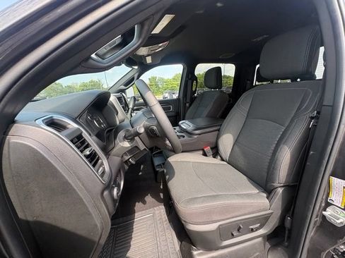 Used 2025 RAM 2500 Big Horn AWD/4WD image 13
