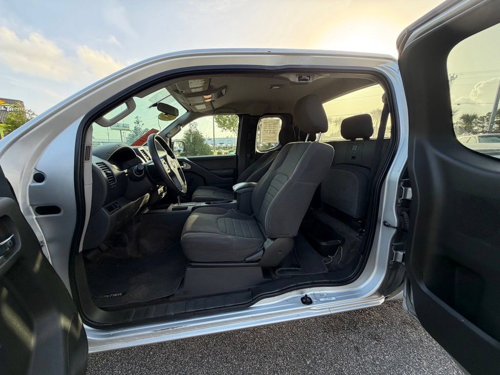 Used 2015 Nissan Frontier S RWD image 20