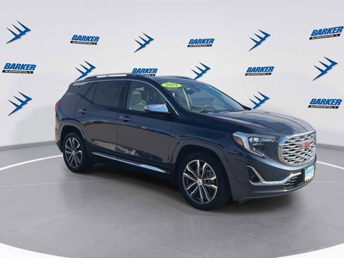 Used 2019 GMC Terrain Denali w/ Advanced Safety Package image 2