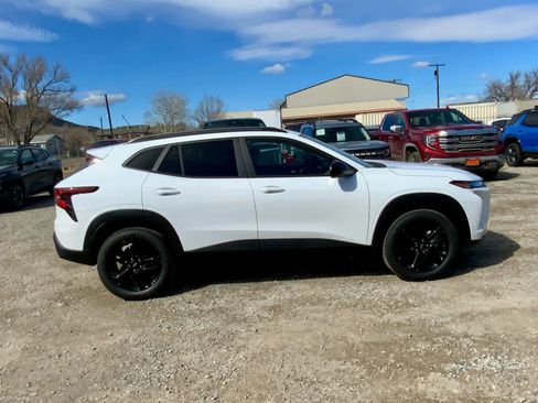 New 2026 Chevrolet Trax ACTIV FWD image 6