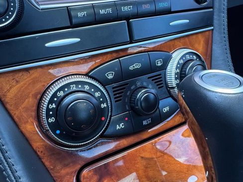 Used 2007 Mercedes-Benz SL 600 image 14