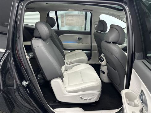 New 2026 Hyundai Ioniq 9 Limited image 17