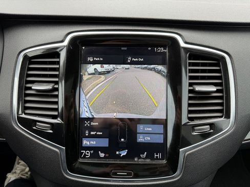 Used 2018 Volvo XC90 T6 Momentum w/ Convenience Package image 23