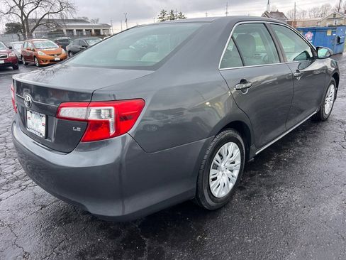 Used 2013 Toyota Camry LE image 7